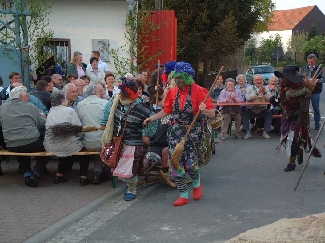 Bilder_Hexenfest_2005_06.jpg (8173 Byte)